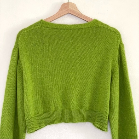 UNIF Liv Cropped Cardigan V Neck Button Front Alpaca Blend Sweater Green XS - Picture 11 of 16